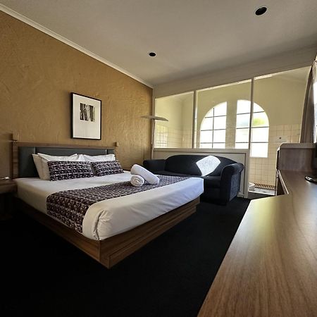 Greensborough Motel Мелбърн Екстериор снимка