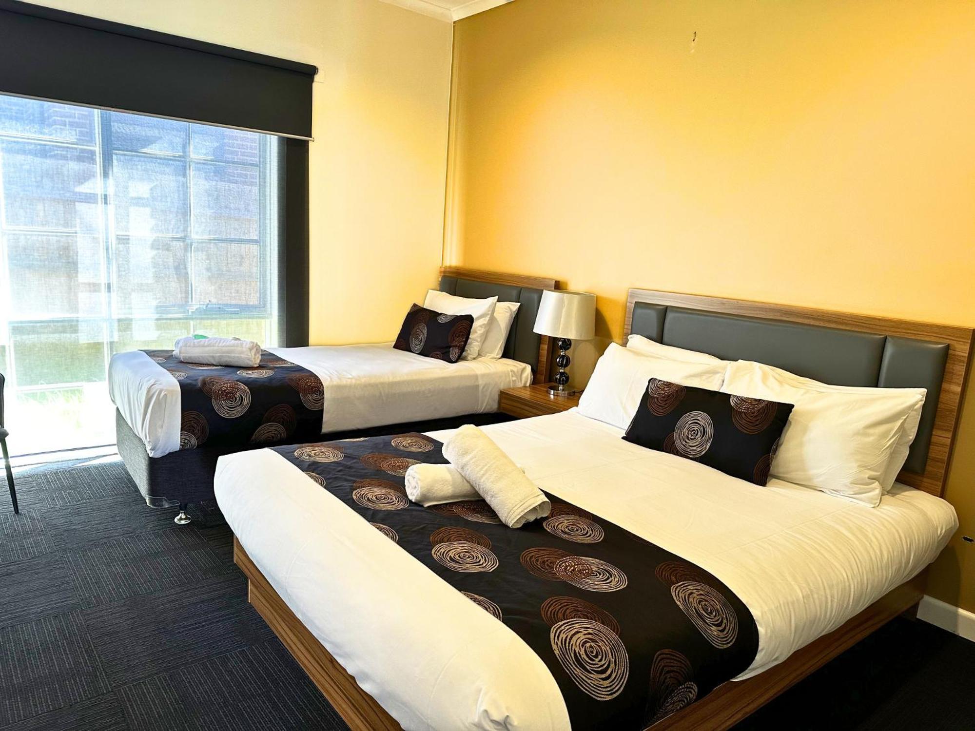 Greensborough Motel Мелбърн Екстериор снимка