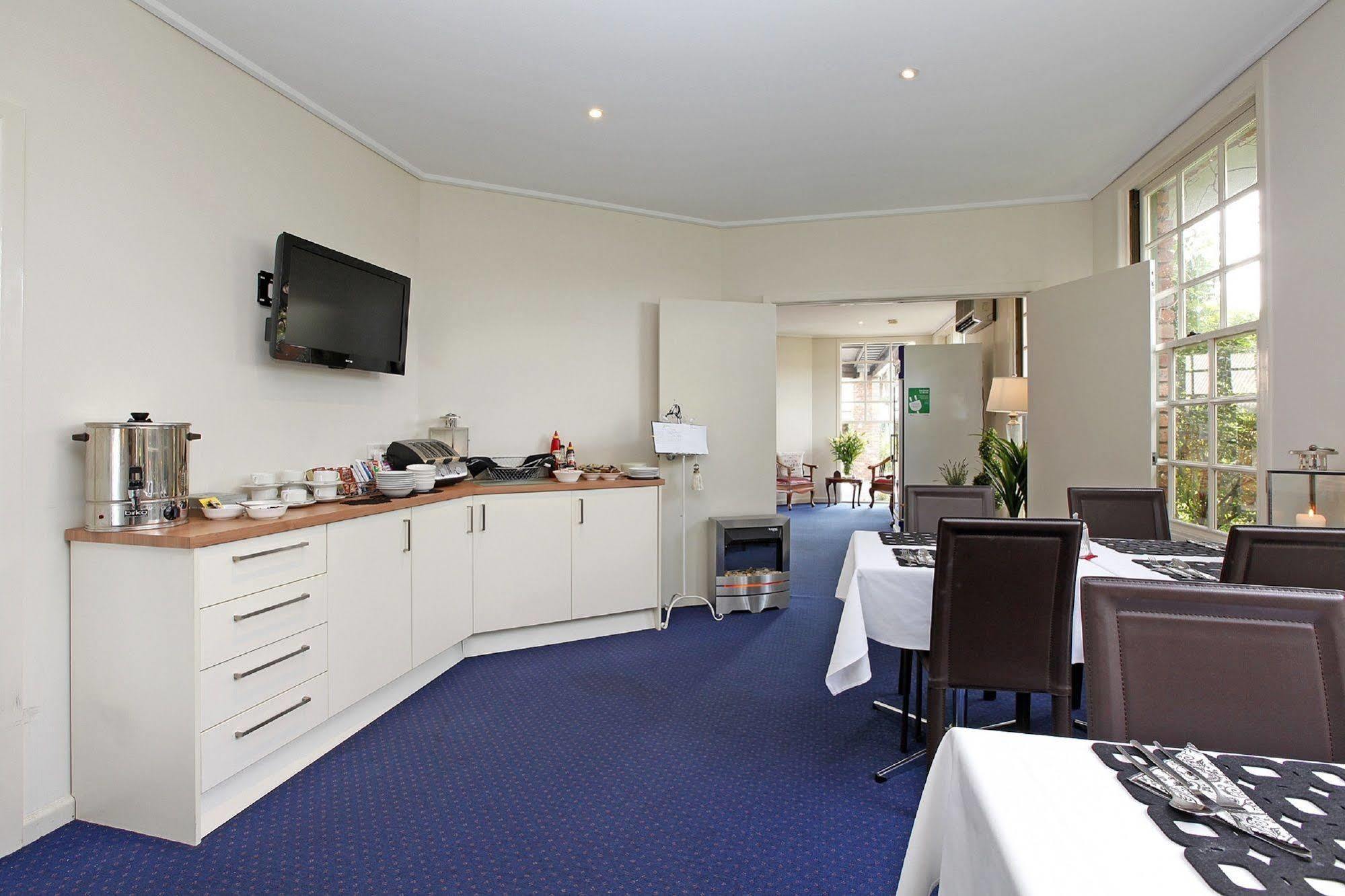 Greensborough Motel Мелбърн Екстериор снимка