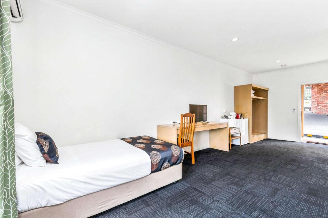 Greensborough Motel Мелбърн Екстериор снимка